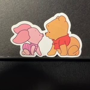 PIGLET AND POOH STICKER